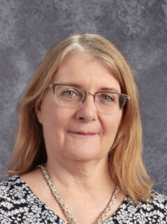 Root, Linda portrait principal private school